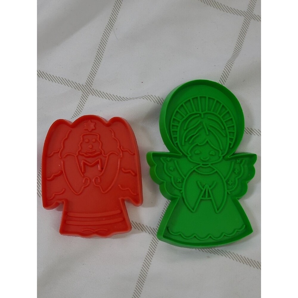 Vintage Hallmark Red and Green Angel Cookie Cutters Set Of 2 ♻️ 5/$10 ♻️